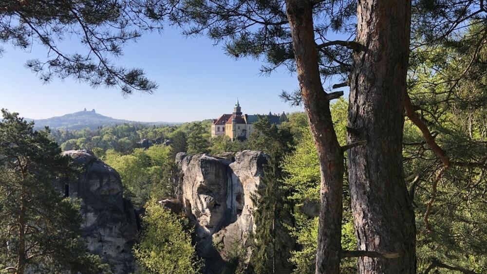 Zámek Hrubá Skála.